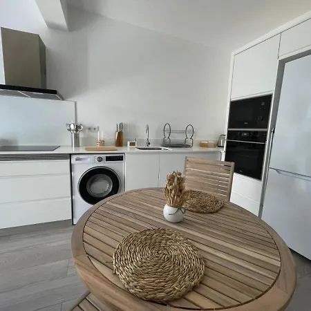 アパート Tides Proprety - Tide *